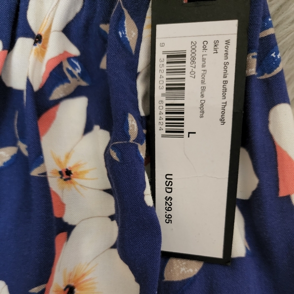 Cottonon high-low style Sonia button skirt size L - Picture 2 of 3